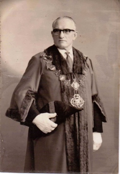 Albert Smith, Mayor of Finsbury, 1958/59