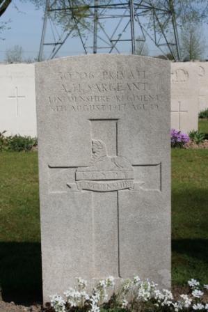 Arthur Huntly Sargeant WW1 headstone
