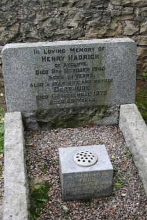 Frederick Hadrick named on flower container